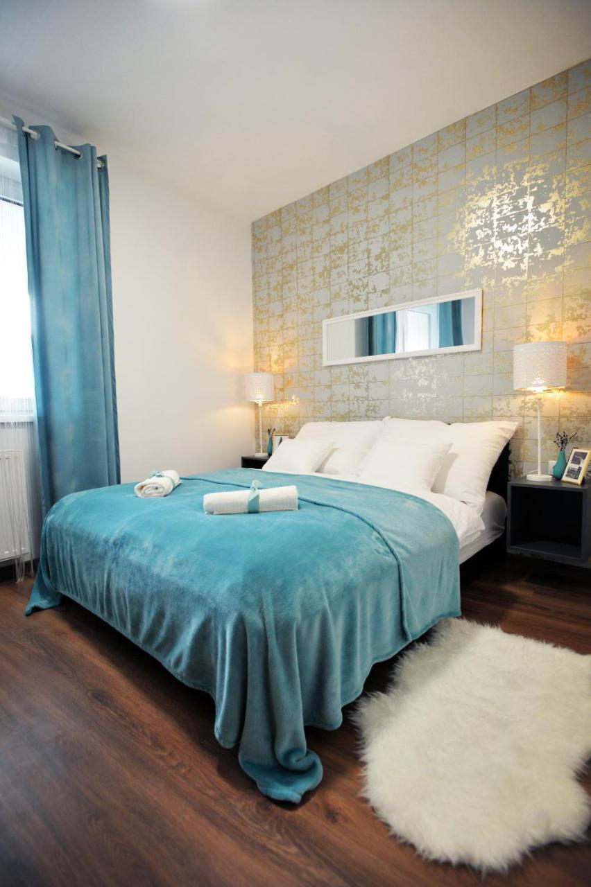 One Luxury Suites Эгер Экстерьер фото